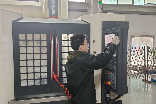 真空灌膠機(jī).jpg 真空灌膠機(jī).jpg