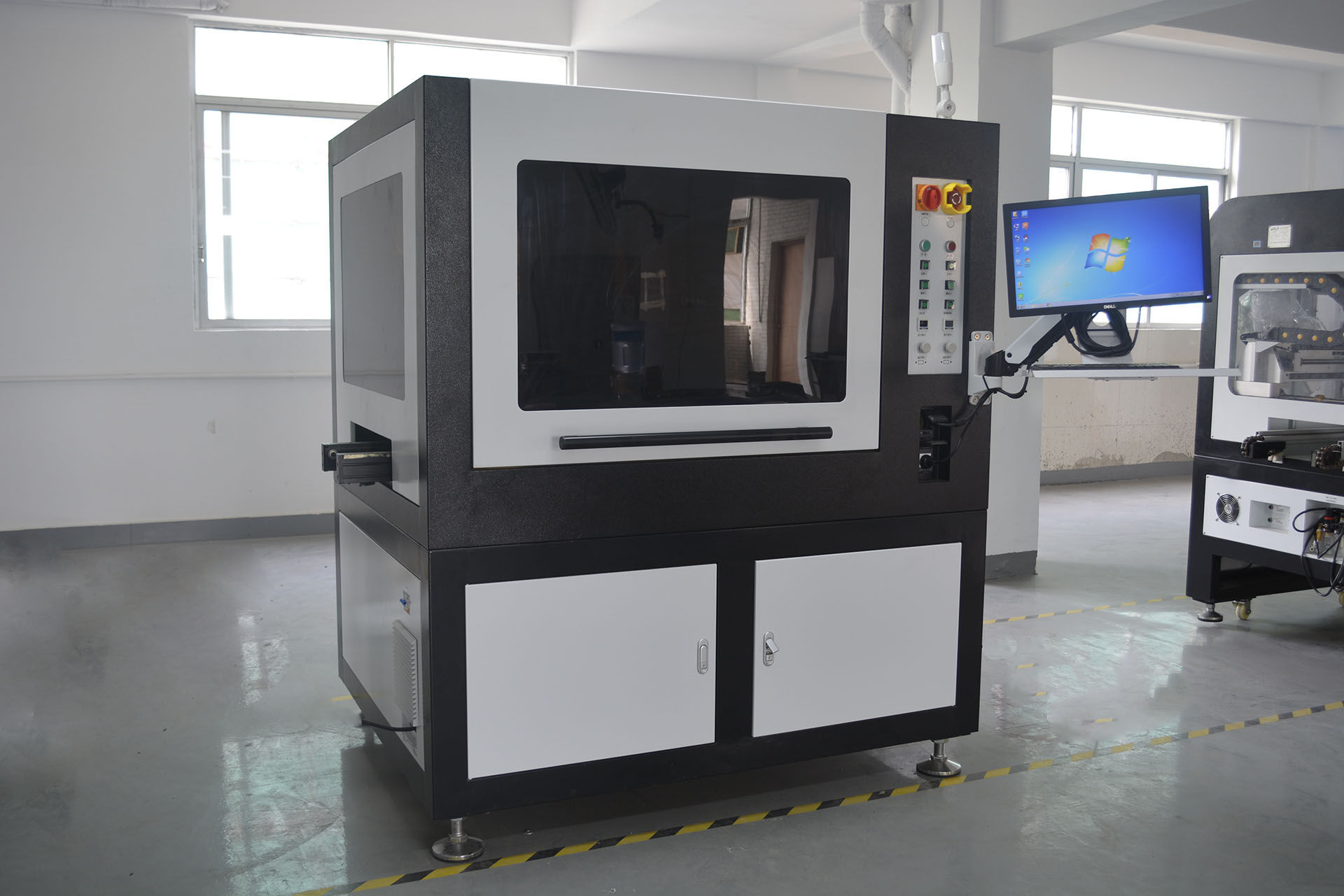 視覺點膠機(jī).jpg 視覺點膠機(jī).jpg